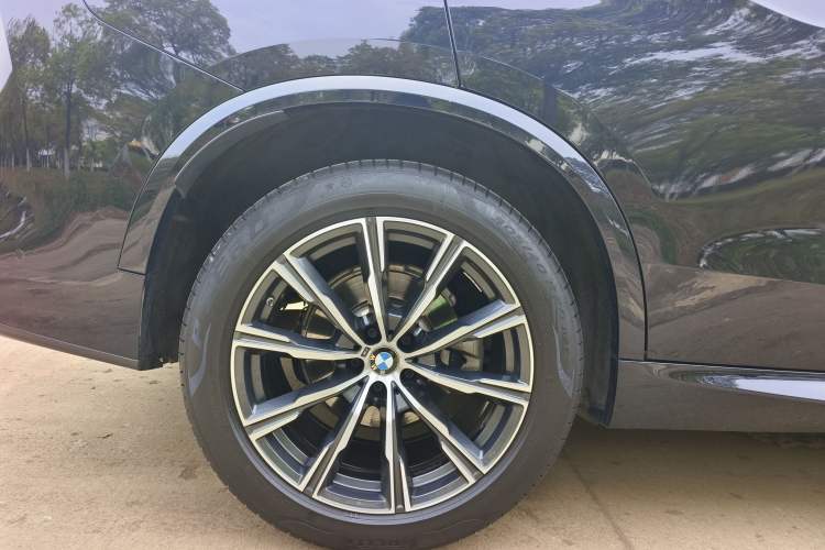 Used BMW X5 2022 xDrive30i M Sport Package Exterior 12