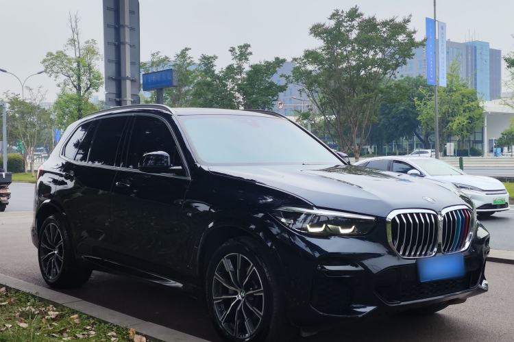 Used BMW X5 2022 xDrive30i M Sport Package Exterior 2