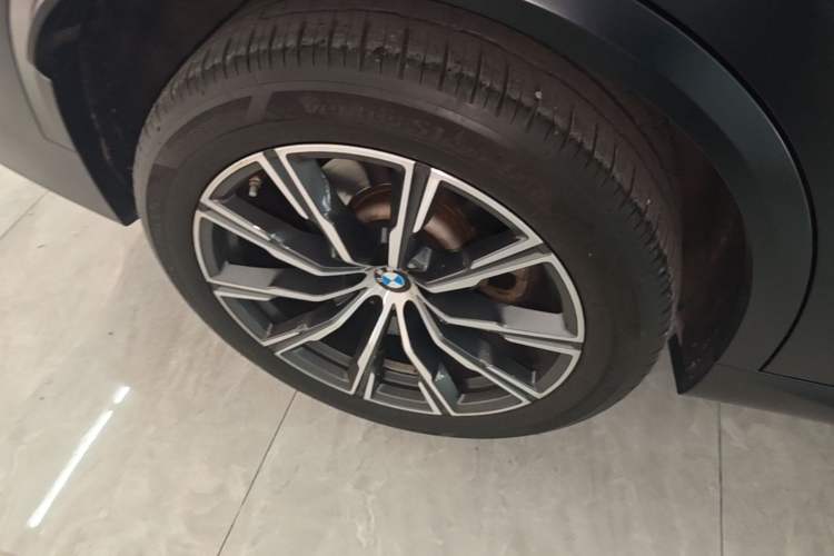 Used BMW X5 2022 Restyled xDrive 30Li M Sport Package Exterior 2