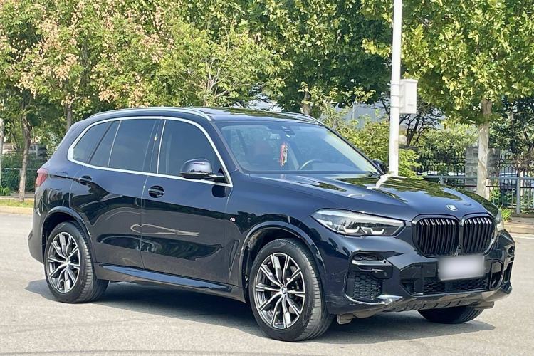 Used BMW X5 2022 xDrive30i M Sport Package Exterior 2