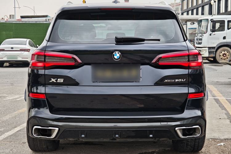 Used BMW X5 2022 Restyled xDrive 30Li M Sport Package Exterior 2