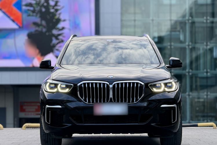 Used BMW X5 2022 xDrive 40Li M Sport Package Exterior 2