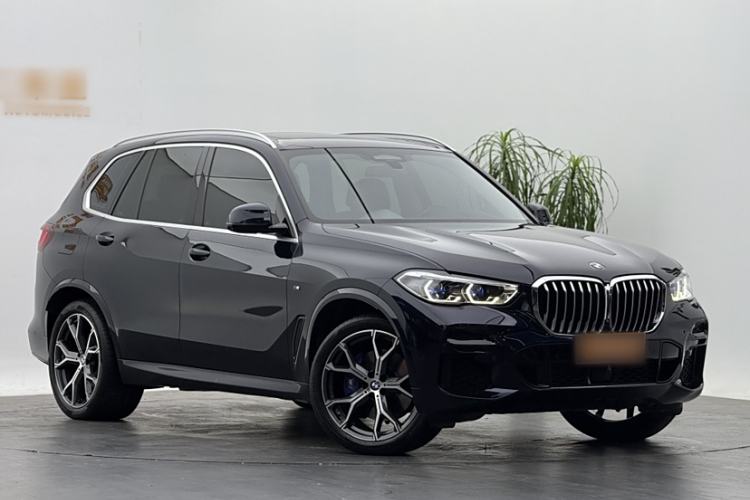 Used BMW X5 2022 xDrive40i Luxury Edition M Sport Package Exterior 2
