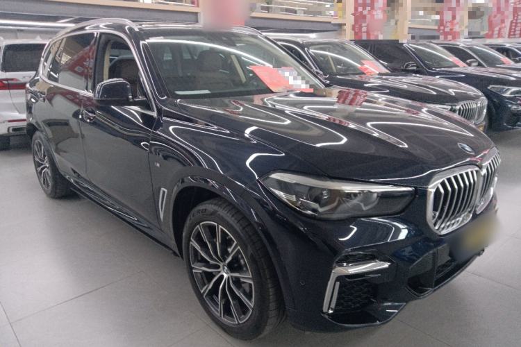 Used BMW X5 2022 xDrive 30Li M Sport Package Exterior 2