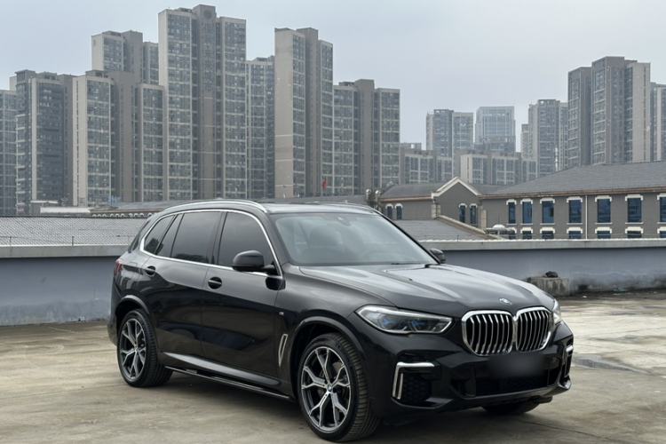 Used BMW X5 2022 Restyled xDrive 40Li M Sport Package Exterior 2