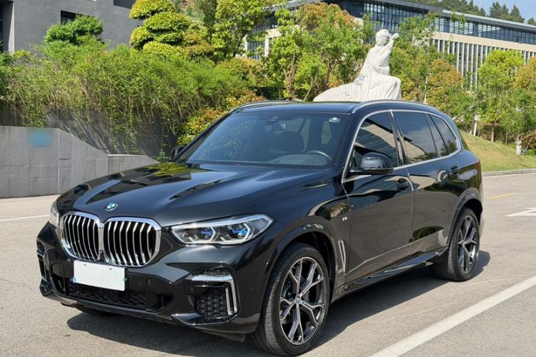 Used BMW X5 2022 xDrive 40Li M Sport Package Exterior 2