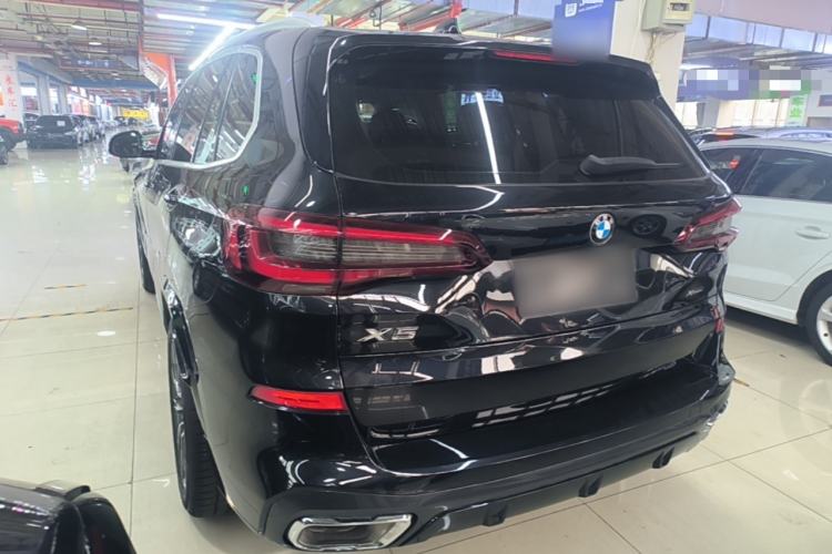 Used BMW X5 2022 Restyled xDrive 30Li M Sport Package Exterior 2