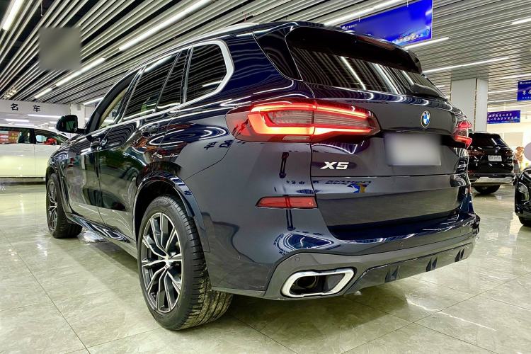 Used BMW X5 2022 xDrive30i M Sport Package Exterior 3