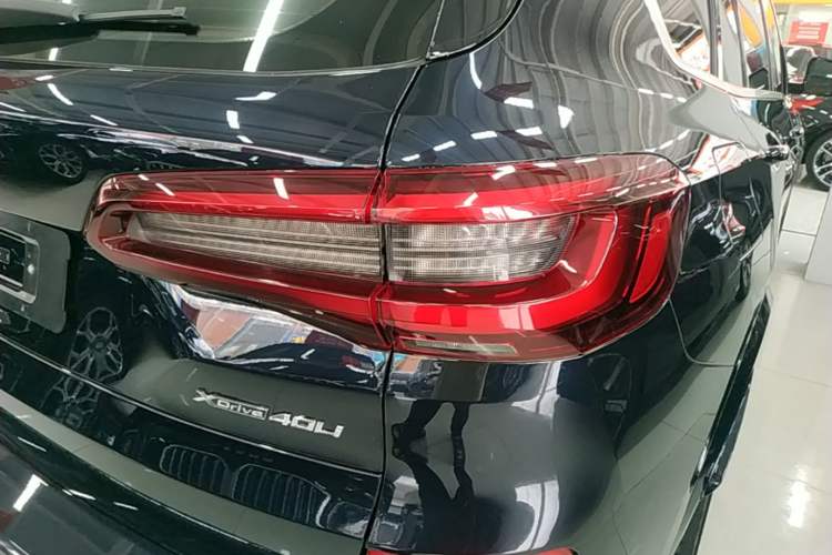 Used BMW X5 2022 Restyled xDrive 40Li M Sport Package Exterior 3