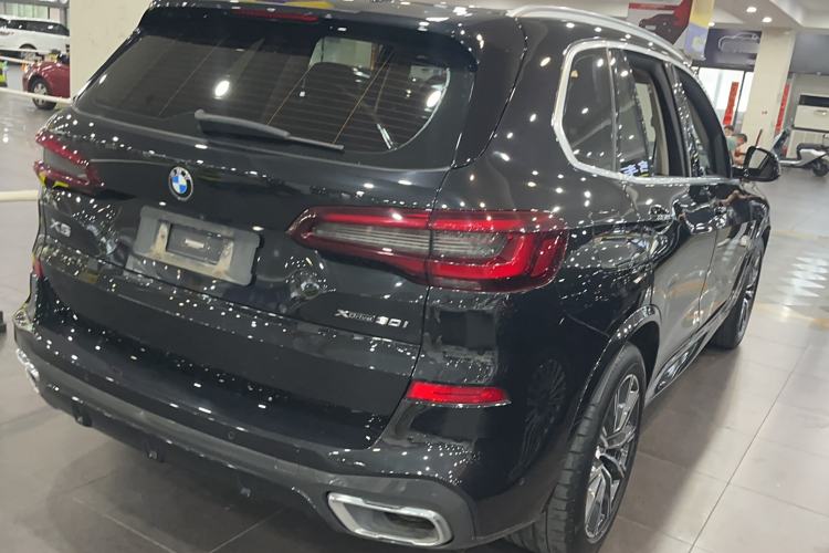 Used BMW X5 2022 xDrive30i M Sport Package Exterior 3