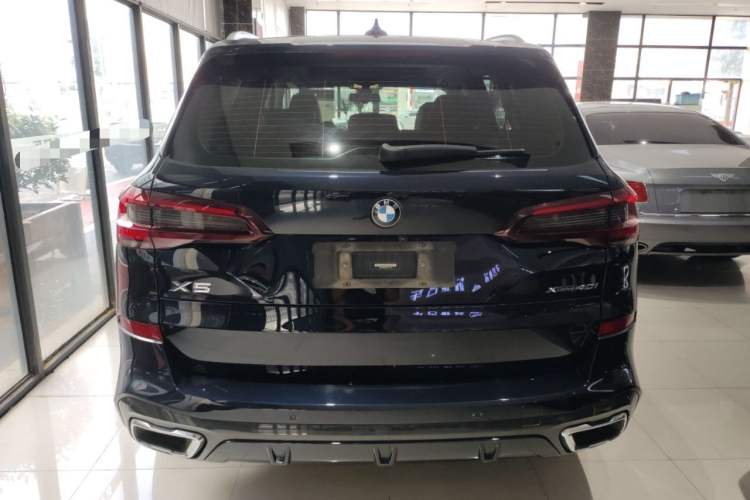 Used BMW X5 2022 xDrive40i M Sport Package Exterior 3