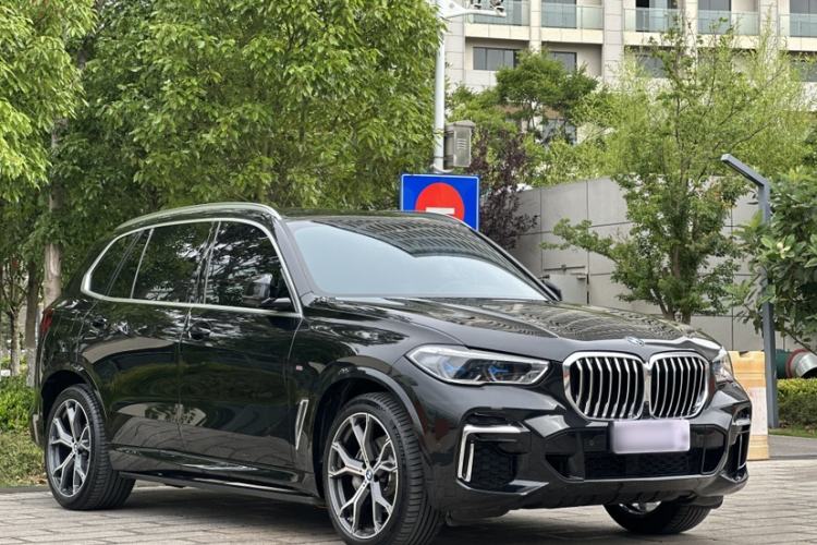 Used BMW X5 2022 Restyled xDrive 40Li M Sport Package Exterior 3