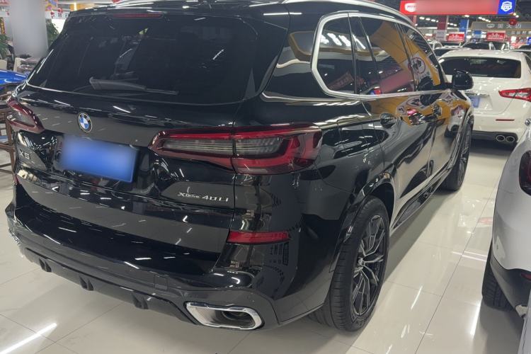 Used BMW X5 2022 Restyled xDrive 30Li Luxury Version M Sport Package Exterior 3