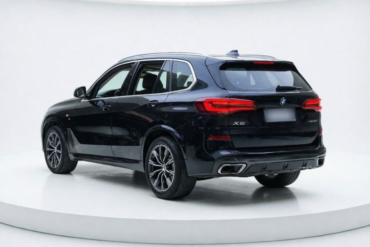 Used BMW X5 2022 xDrive30i M Sport Package Exterior 3