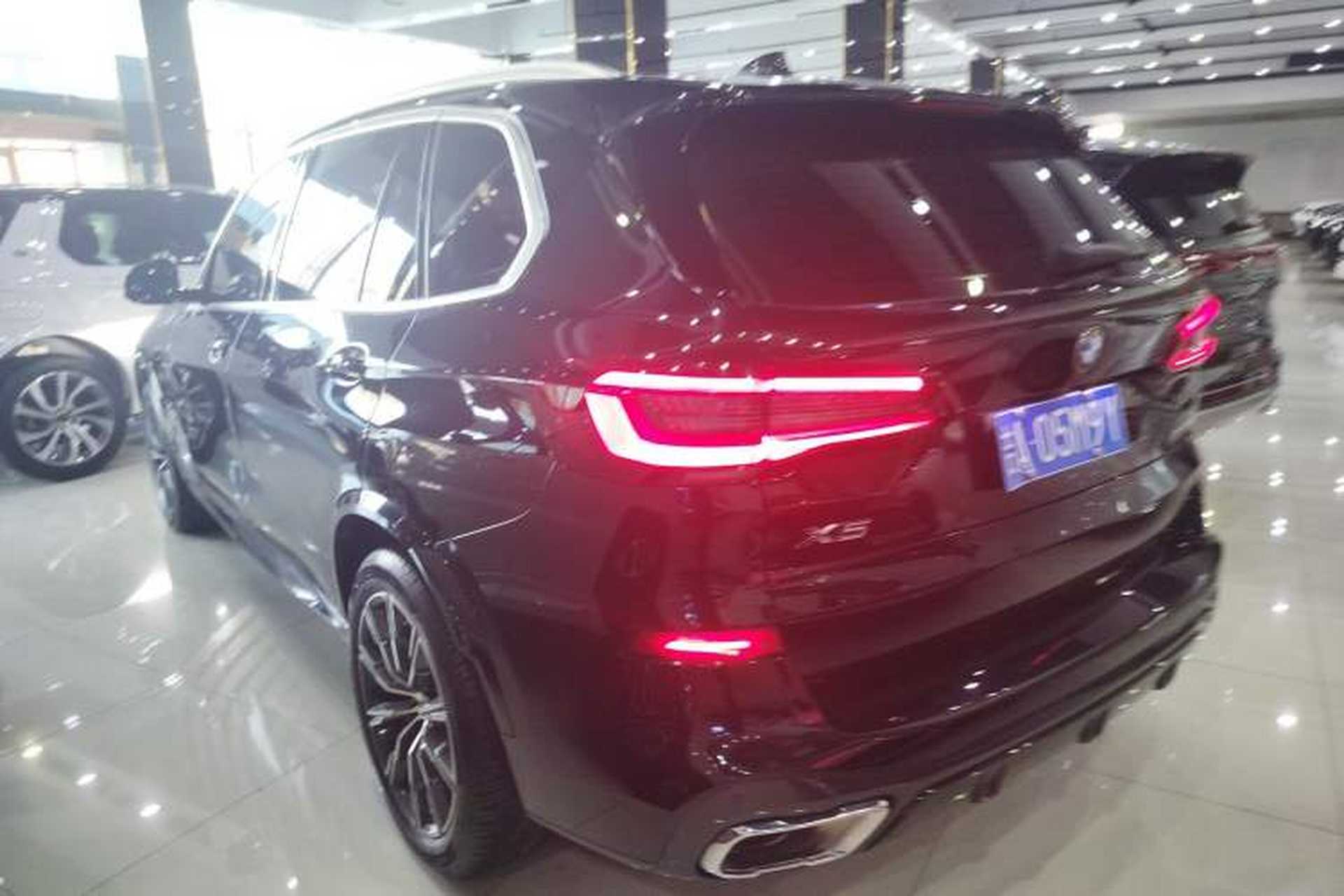 Used BMW X5 2022 Restyled xDrive 30Li Luxury Version M Sport Package Exterior 3