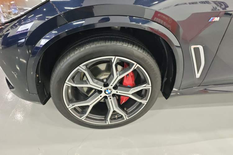Used BMW X5 2022 Restyled xDrive 40Li M Sport Package Exterior 4