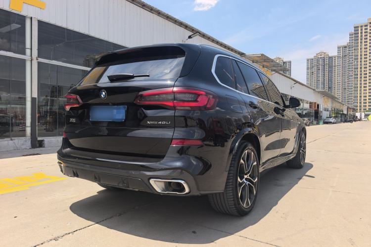 Used BMW X5 2022 Restyled xDrive 40Li Luxury Edition M Sport Package Exterior 4