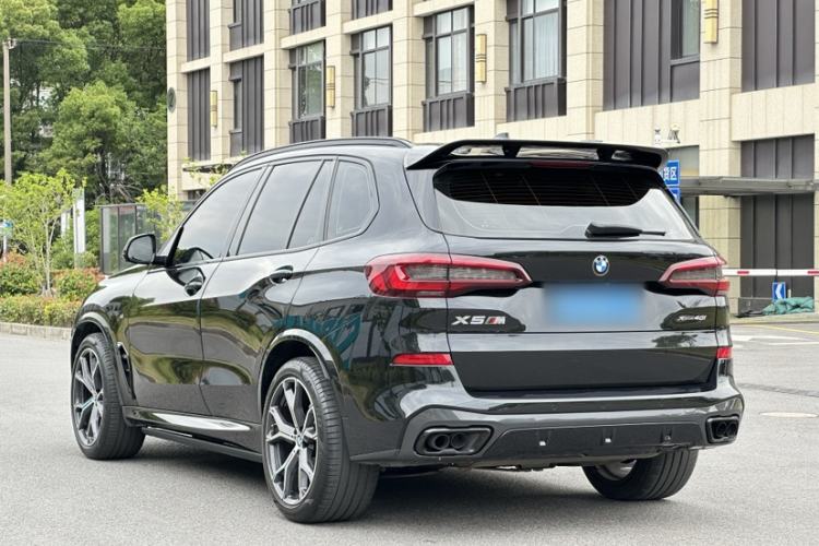 Used BMW X5 2022 xDrive40i Luxury Edition M Sport Package Exterior 4