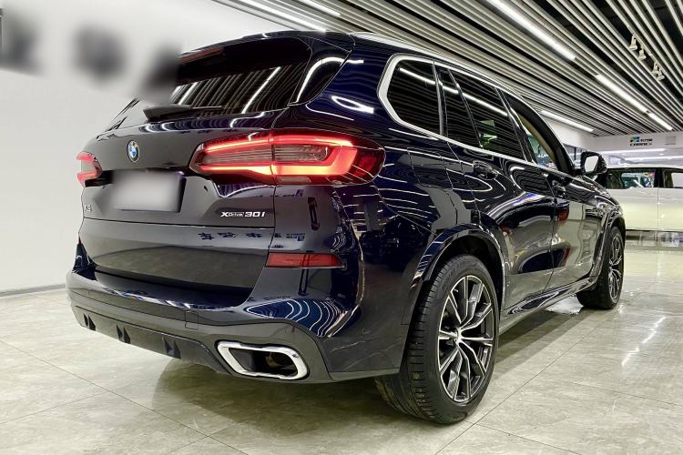 Used BMW X5 2022 xDrive30i M Sport Package Exterior 4