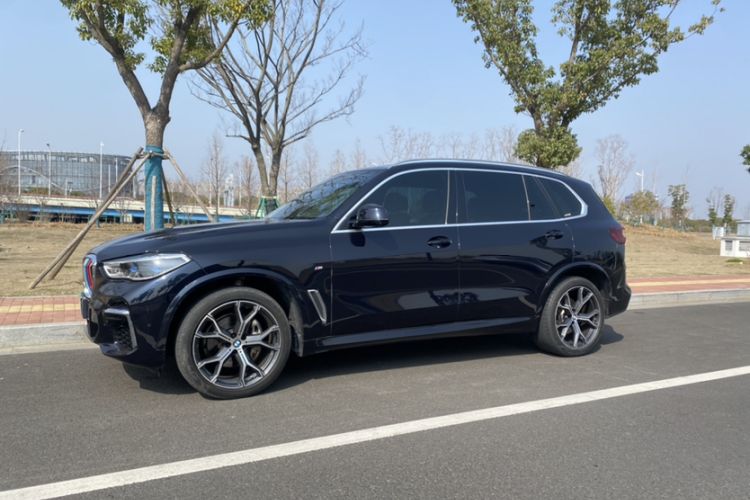 Used BMW X5 2022 xDrive 40Li M Sport Package Exterior 4