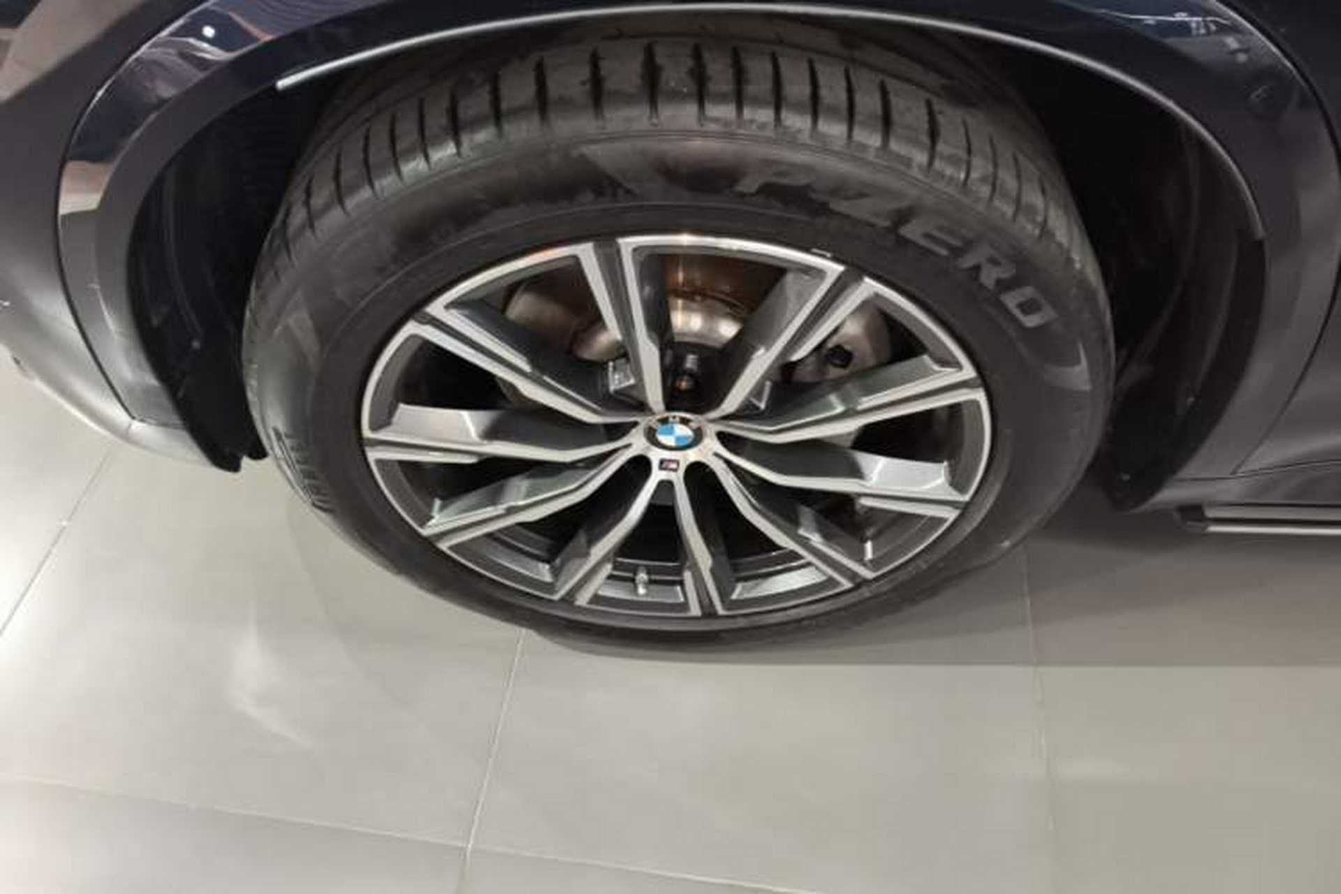 Used BMW X5 2022 xDrive30i M Sport Package Exterior 4