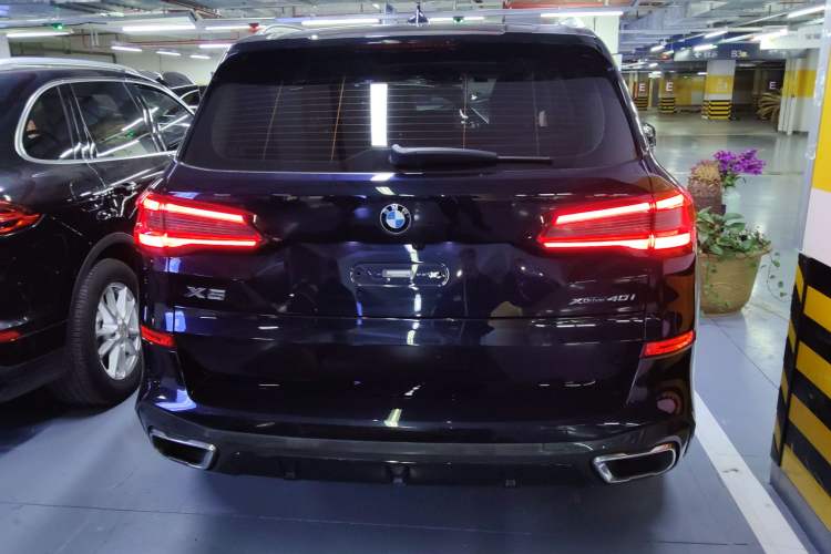 Used BMW X5 2022 xDrive40i Luxury Edition M Sport Package Exterior 4
