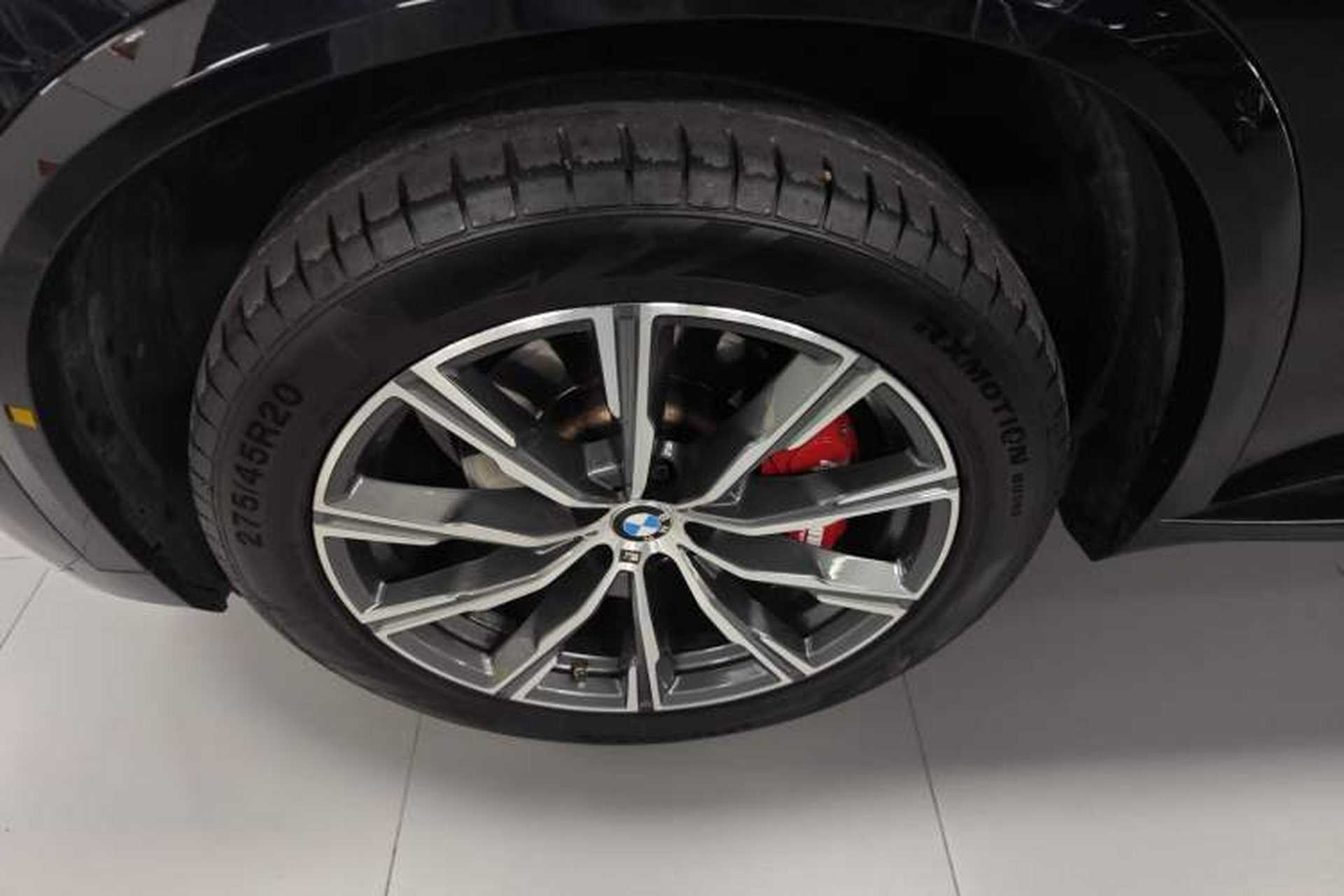 Used BMW X5 2022 xDrive 30Li Luxury M Sport Package Exterior 4