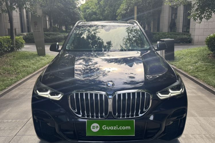 Used BMW X5 2022 xDrive30i M Sport Package Exterior 5