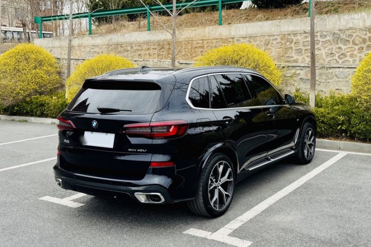 Used BMW X5 2022 xDrive 40Li M Sport Package Exterior 5