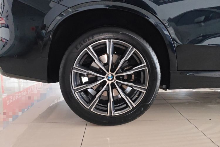 Used BMW X5 2022 Restyled xDrive 30Li Luxury Version M Sport Package Exterior 5