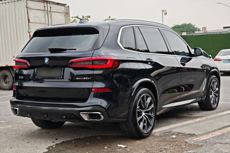 Used BMW X5 2022 Restyled xDrive 30Li M Sport Package Exterior 5