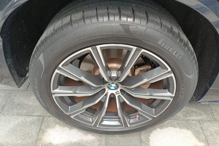Used BMW X5 2022 Restyled xDrive 30Li Luxury Version M Sport Package Exterior 5
