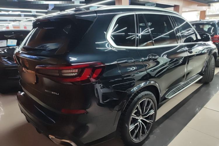 Used BMW X5 2022 Restyled xDrive 30Li M Sport Package Exterior 5