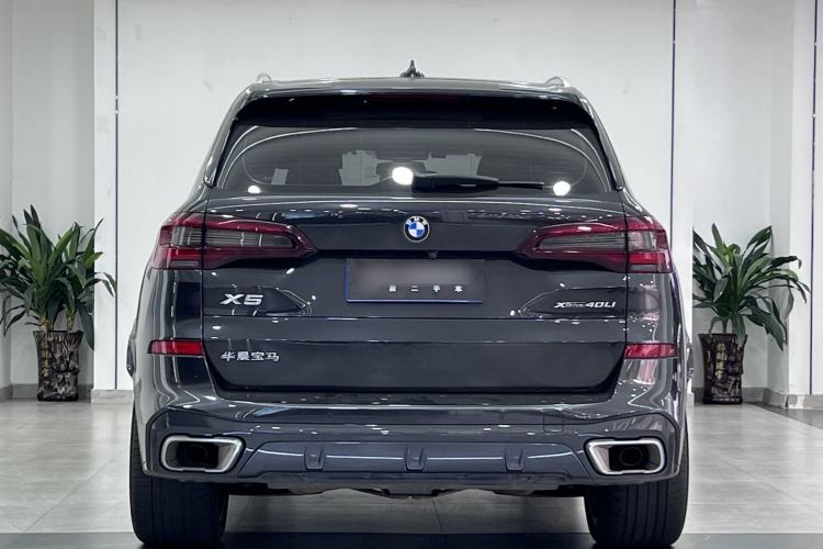 Used BMW X5 2022 Restyled xDrive 40Li Luxury Edition M Sport Package Exterior 6
