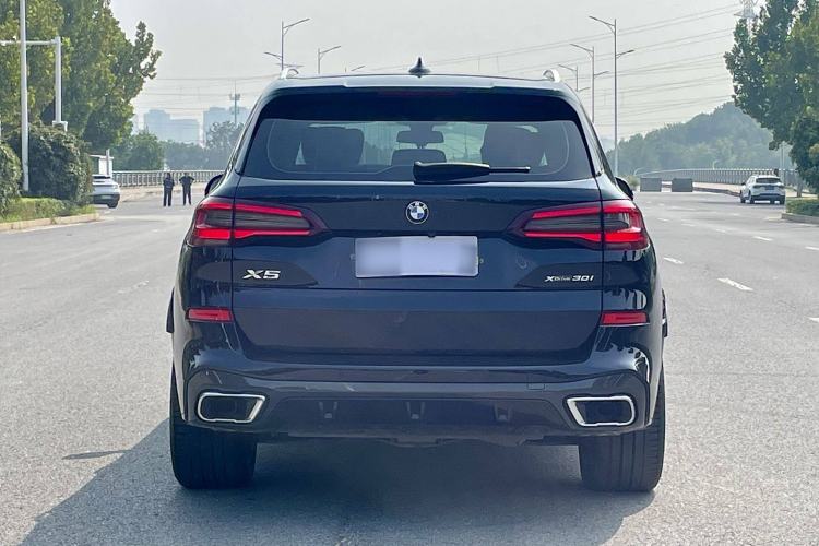 Used BMW X5 2022 xDrive30i M Sport Package Exterior 6