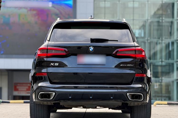 Used BMW X5 2022 xDrive 40Li M Sport Package Exterior 6