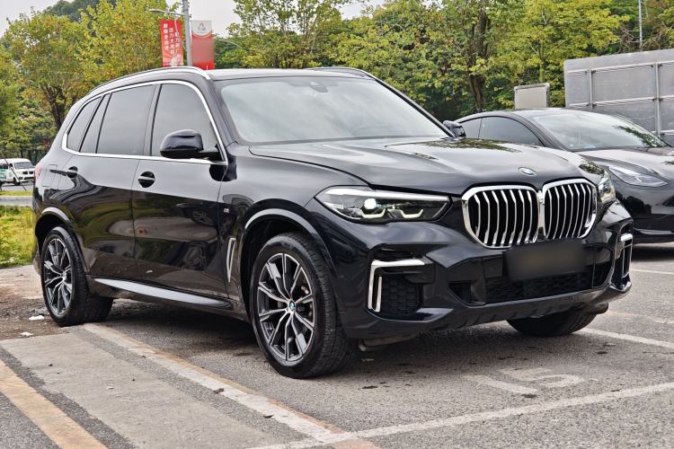 Used BMW X5 2022 Restyled xDrive 30Li M Sport Package Exterior 7