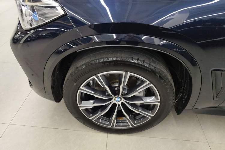 Used BMW X5 2022 xDrive40i M Sport Package Exterior 7