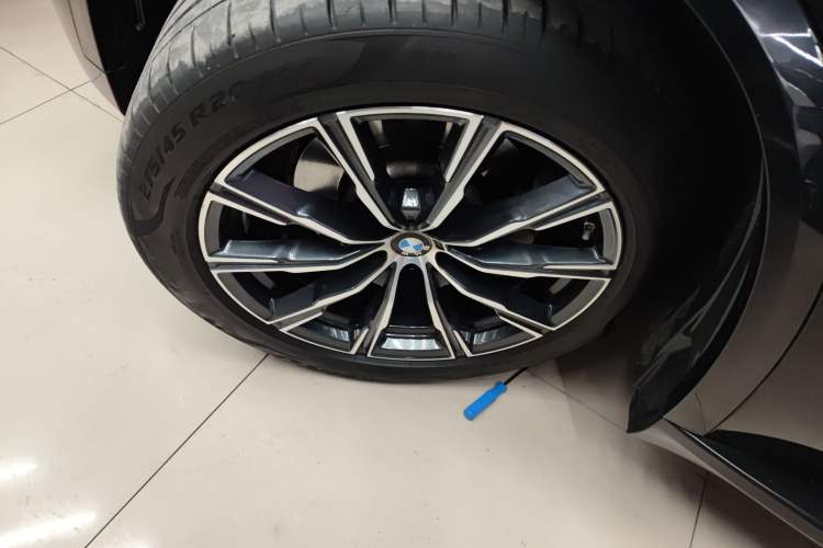 Used BMW X5 2022 Restyled xDrive 30Li M Sport Package Exterior 7