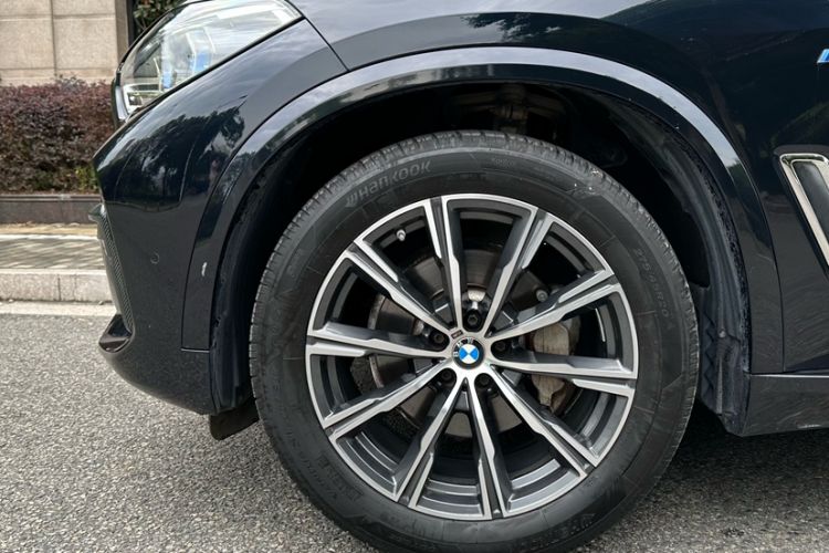 Used BMW X5 2022 Restyled xDrive 30Li Luxury Version M Sport Package Exterior 7