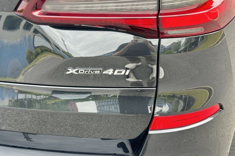Used BMW X5 2022 xDrive40i Luxury Edition M Sport Package Exterior 8