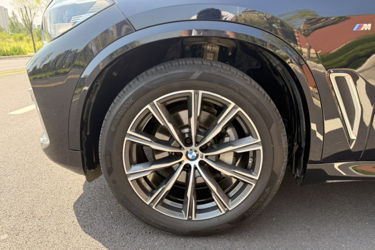 Used BMW X5 2022 Restyled xDrive 30Li M Sport Package Exterior 8