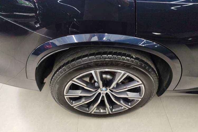 Used BMW X5 2022 xDrive40i M Sport Package Exterior 8