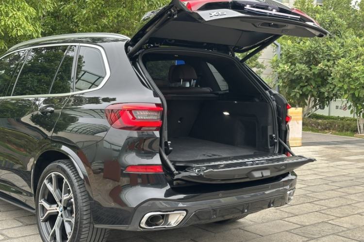 Used BMW X5 2022 Restyled xDrive 40Li M Sport Package Exterior 9