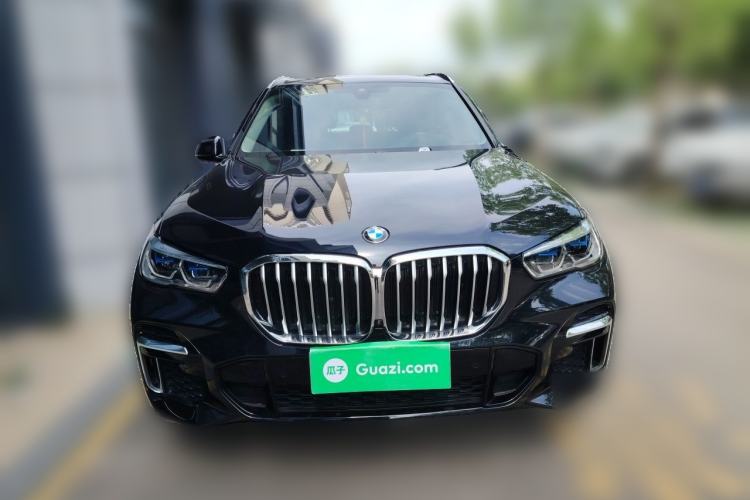 Used BMW X5 2022 xDrive 30Li Luxury M Sport Package Front