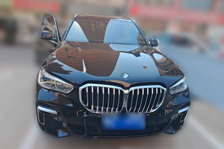 Used BMW X5 2022 xDrive 40Li M Sport Package Front