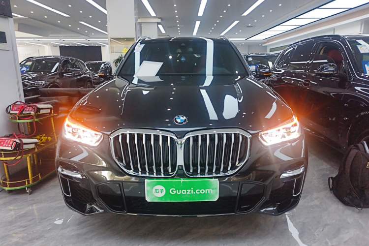 Used BMW X5 2022 Restyled xDrive 40Li M Sport Package Front