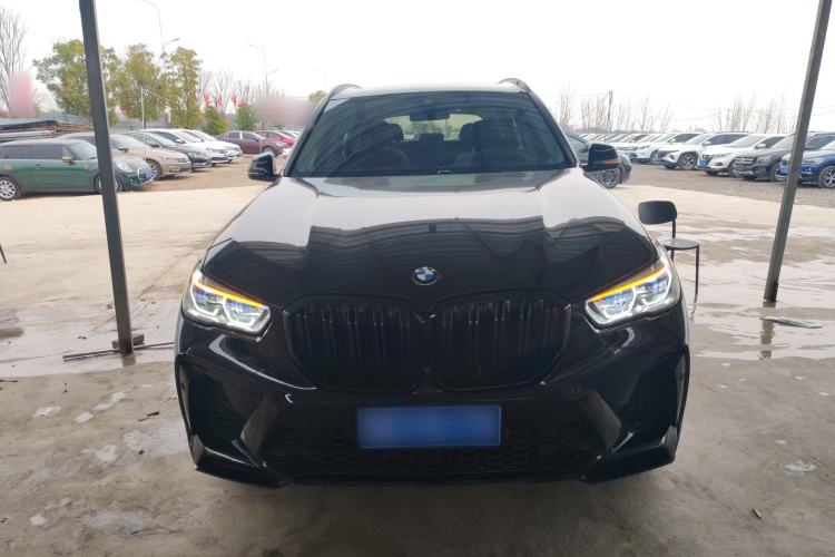 Used BMW X5 2022 Restyled xDrive 30Li Luxury Version M Sport Package Front