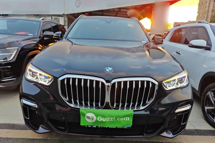Used BMW X5 2022 Restyled xDrive 30Li Luxury Version M Sport Package Front