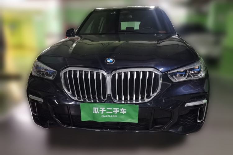 Used BMW X5 2022 xDrive 40Li Luxury Edition M Sport Package Front